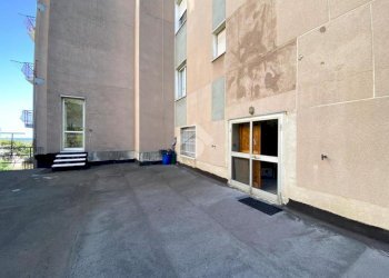 Magazzino Via Genova, Savona - foto 13