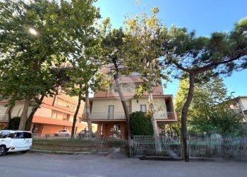 Three-room apartment Via Mantegna, Cesenatico - photo 12