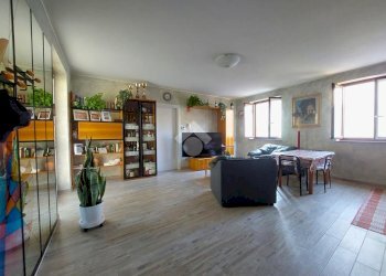 Three-room apartment Via Eugenio Villoresi, Vittuone - photo 2