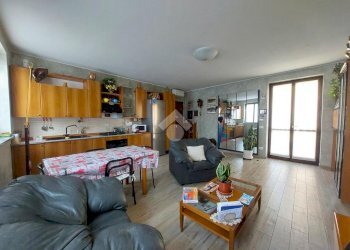 Three-room apartment Via Eugenio Villoresi, Vittuone - photo 3
