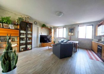 Three-room apartment Via Eugenio Villoresi, Vittuone - photo 1