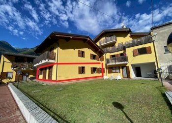 Three-room apartment Via Circonvallazione 11, Verrès - photo 1