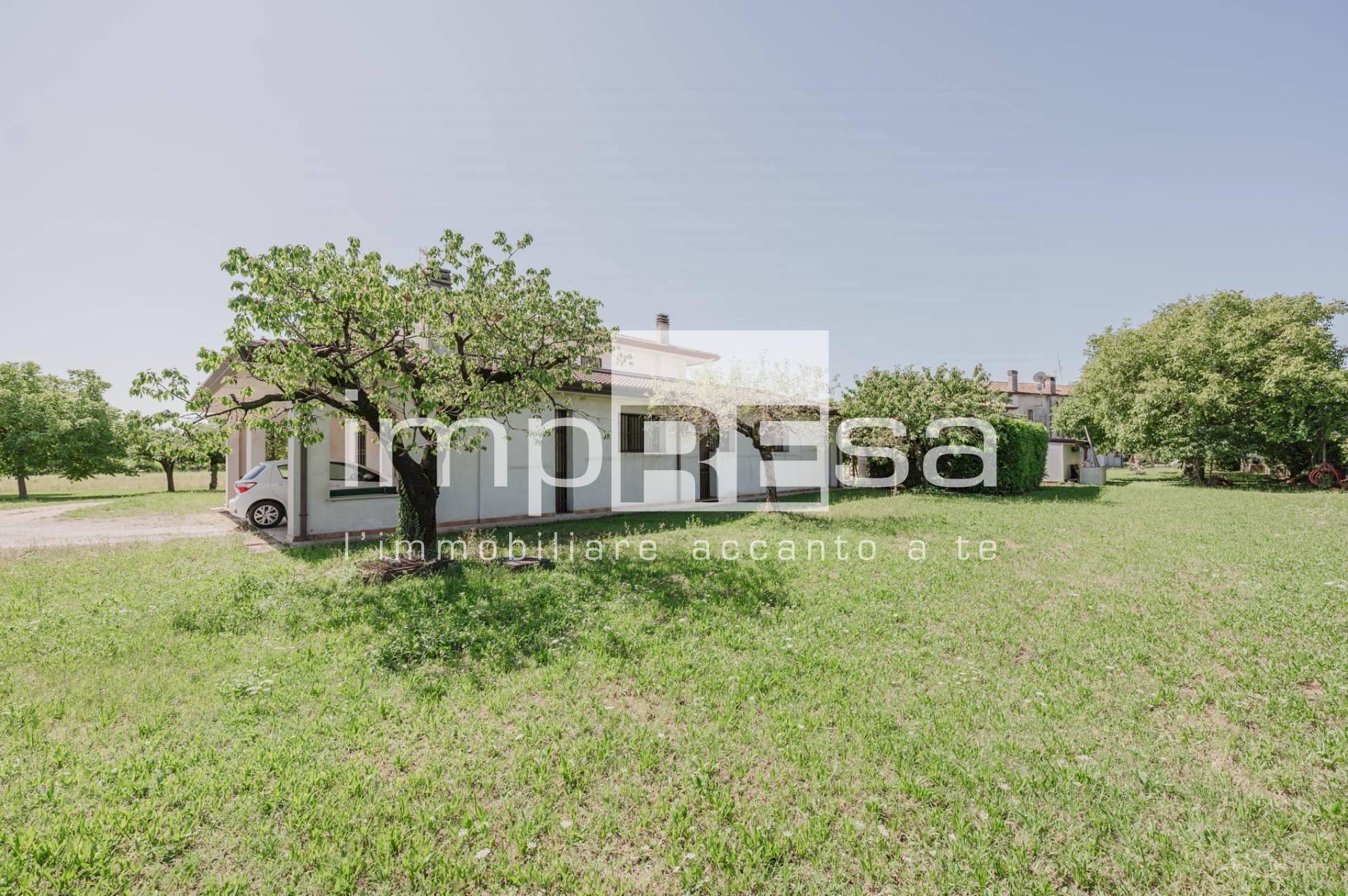 Foto 1 - Independent house via ferrovia nord, San Vendemiano - photo 1