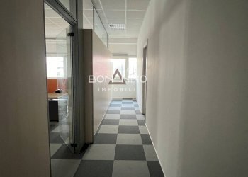 Foto 13 - Office Via Del Lavoro
 
16, Vedelago - photo 13