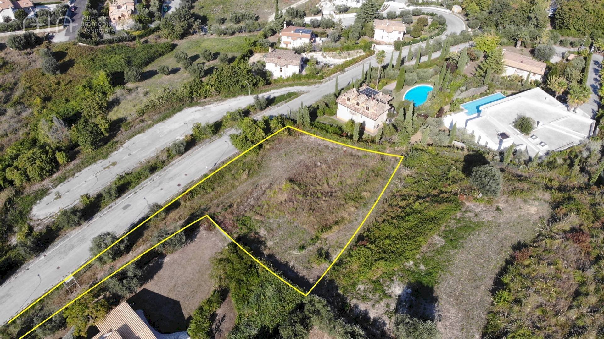 Foto 1 - Terreno edificabile Contrada Fonte Pezzana, Via degli Ulivi
 
12, Acquaviva Picena - foto 1