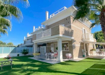 Foto 1 - Villa a Schiera Via Domanico Scarlatti
 
32 / 34, San Benedetto del Tronto - foto 1