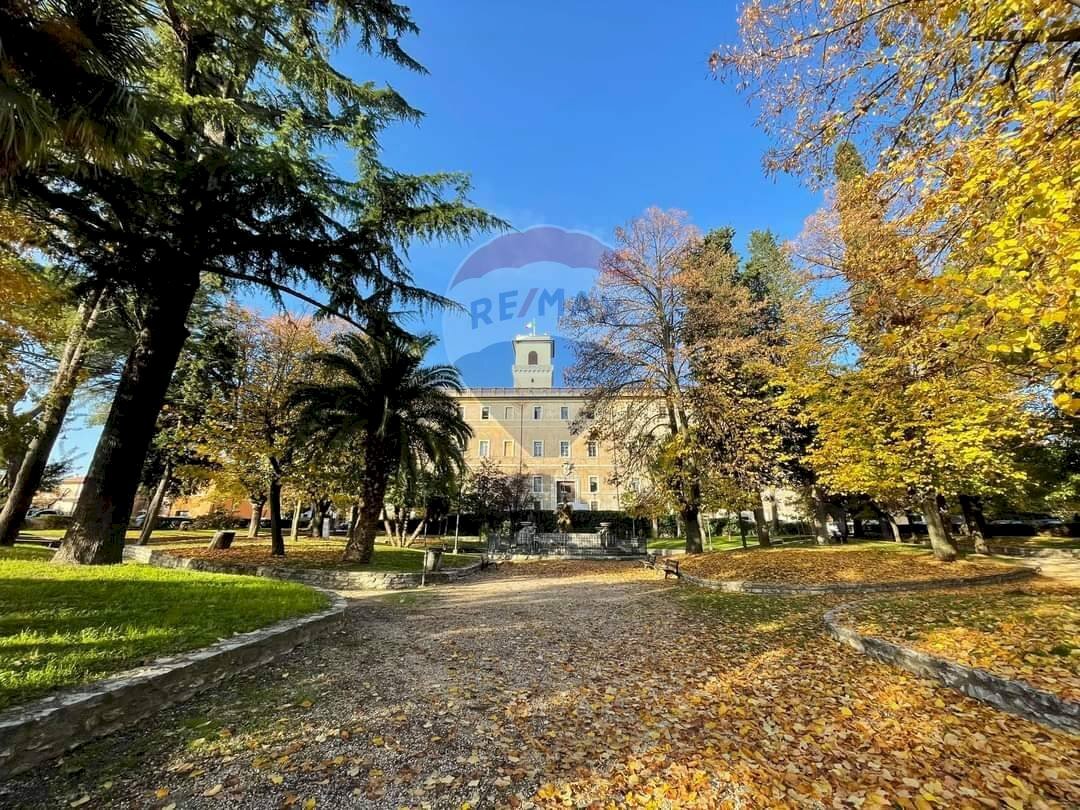 Edificio all\'aperto - Commercial Premises centro, Monterotondo - photo 2