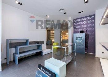 Soggiorno - Commercial Premises Via xx settembre
27, Monterotondo - photo 13