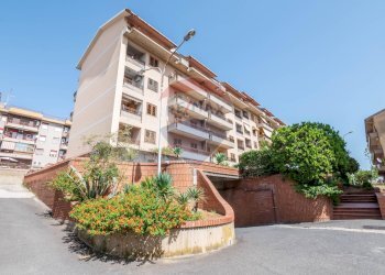 Edificio all\'aperto - Appartamento Via Sebastiano Foti
 
21, Caltagirone - foto 2