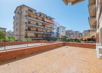 Edificio all\'aperto - Appartamento Via Sebastiano Foti
 
21, Caltagirone - foto 26