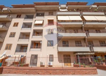 Edificio all\'aperto - Appartamento Via Sebastiano Foti
 
21, Caltagirone - foto 29