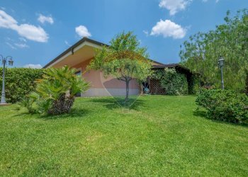 Giardino - Villa a Schiera via Bouganvillea
 
10A, Caltagirone - foto 1