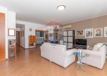 Soggiorno - Villa a Schiera via Bouganvillea
 
10A, Caltagirone - foto 9