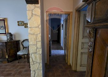 Hall / corridoio - Quadrilocale Via Cesare Battisti
 
34, Belpasso - foto 12