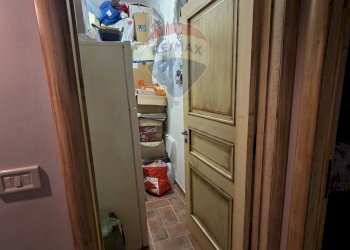 Hall / corridoio - Quadrilocale Via Cesare Battisti
 
34, Belpasso - foto 24