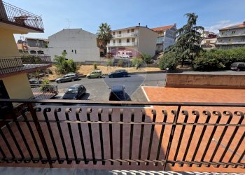 Balcone - Quadrilocale Via Cesare Battisti
 
34, Belpasso - foto 30