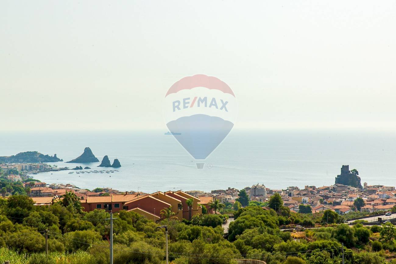 Vista dell\'acqua - Trilocale via acicastello
91, Aci Castello - foto 2