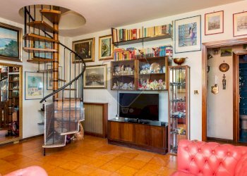 Soggiorno - Trilocale via acicastello
 
91, Aci Castello - foto 4