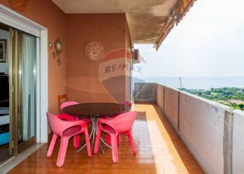 Balcone - Trilocale via acicastello
 
91, Aci Castello - foto 9