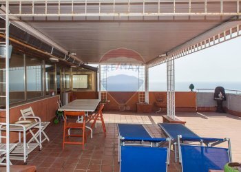 Terrazza - Trilocale via acicastello
 
91, Aci Castello - foto 25