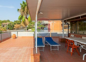 Terrazza - Trilocale via acicastello
 
91, Aci Castello - foto 27