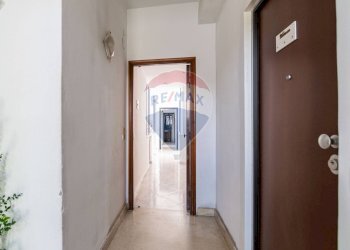 Hall / corridoio - Quadrilocale Strada 4 Femminamorta
 
337, Riposto - foto 2