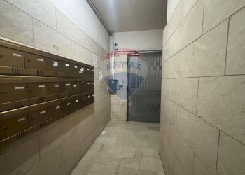 Ricezione / Lobby - Trilocale Via Conte Di Torino
 
63, Catania - foto 4