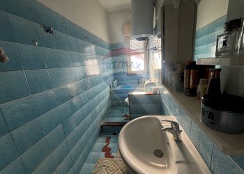 Bagno - Trilocale Via Conte Di Torino
 
63, Catania - foto 16