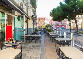Terrazza - Locale Commerciale Piazza Federico Di Svevia
 
73, Catania - foto 2