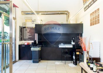 Cucina - Cafeteria - Cold Bar Piazza Federico Di Svevia
 
73, Catania - photo 6