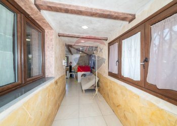 Hall / corridoio - Apartment Via Iacopo da Lentini
 
23, Mascalucia - photo 3