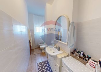 Bagno - Bilocale Via Tiziano
 
7, Pioltello - foto 10