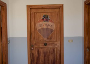 Hall / corridoio - Villa Via Tanaro
 
84, Ardea - foto 5