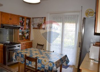 Sala da pranzo - Villa Via Tanaro
 
84, Ardea - foto 10
