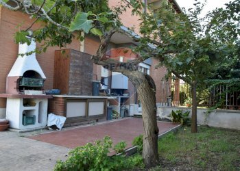 Edificio all\'aperto - Villa Via Tanaro
 
84, Ardea - foto 20