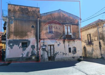 Casa all\'aperto - Trilocale Via Solferino
 
31, Calatabiano - foto 3