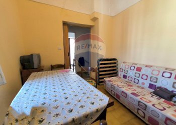 Sala da pranzo - Trilocale Via Solferino
 
31, Calatabiano - foto 8