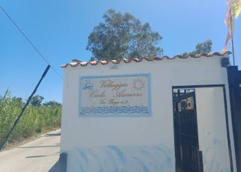 Casa all\'aperto - Villa Via sciarrano
 
18, Catania - foto 8