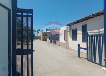 Edificio all\'aperto - Villa Via sciarrano
 
18, Catania - foto 77