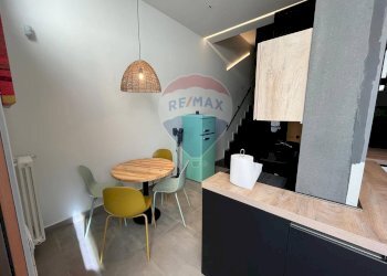 Sala da pranzo - Trilocale Via Del Vecchio Bastione
 
15, Catania - foto 9