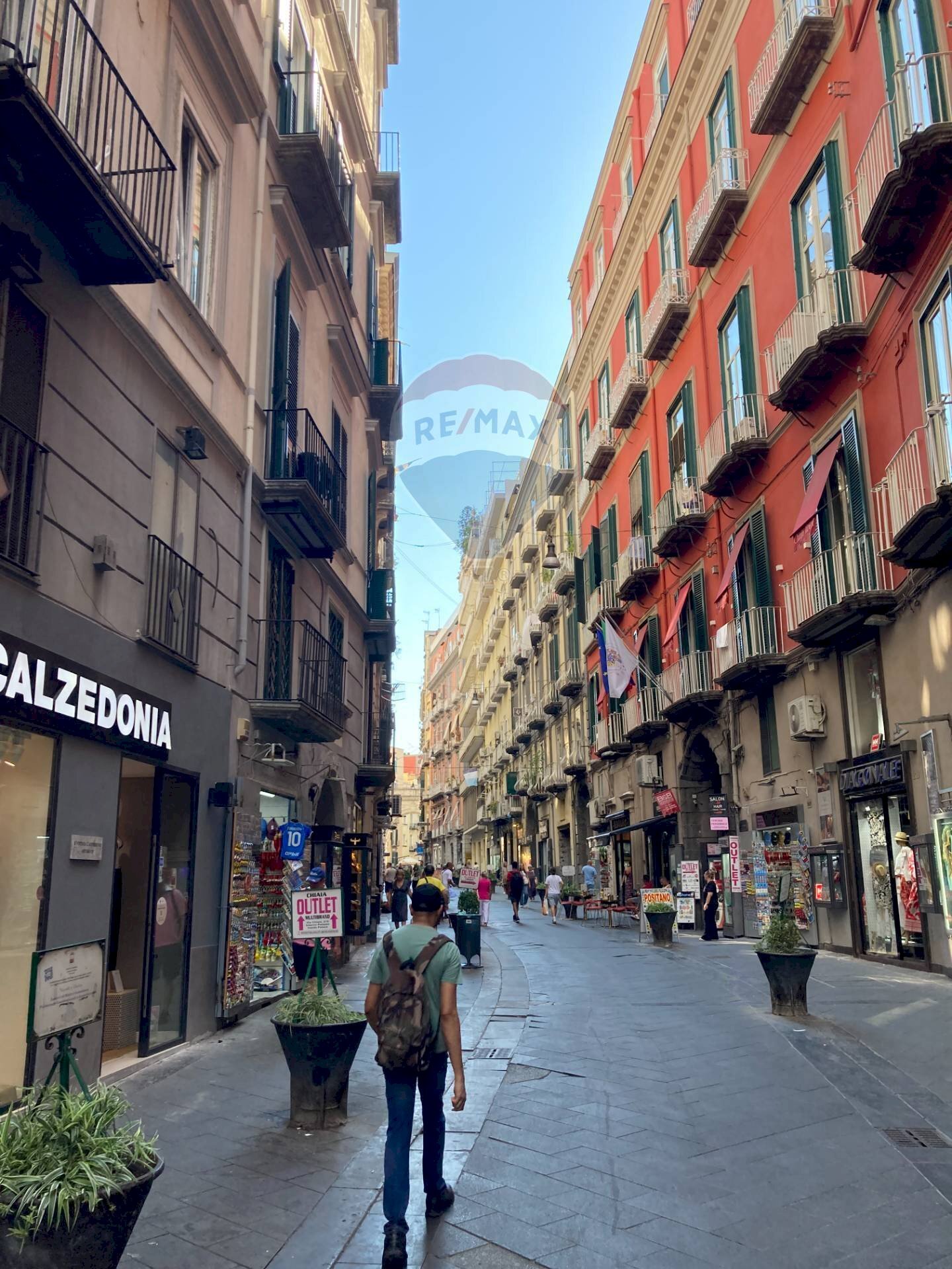 Edificio all\'aperto - Two-room apartment Via Chiaia
 
37, Napoli - photo 1