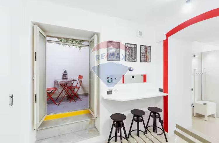 Hall / corridoio - Two-room apartment Via Chiaia
37, Napoli - photo 3