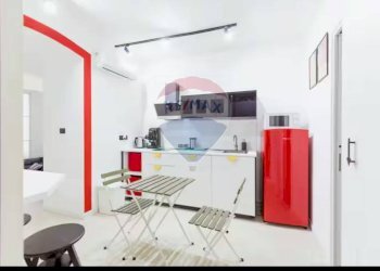 Sala da pranzo - Bilocale Via Chiaia
 
37, Napoli - foto 6