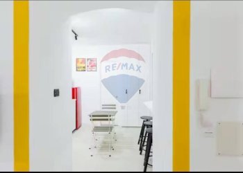 Hall / corridoio - Bilocale Via Chiaia
 
37, Napoli - foto 9