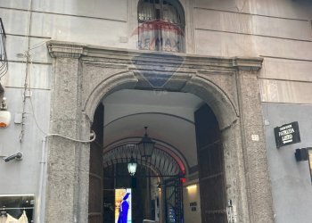 Edificio all\'aperto - Bilocale Via Chiaia
 
37, Napoli - foto 26