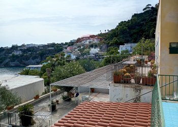 Balcone - Appartamento via Fondolillo, Serrara Fontana - foto 9