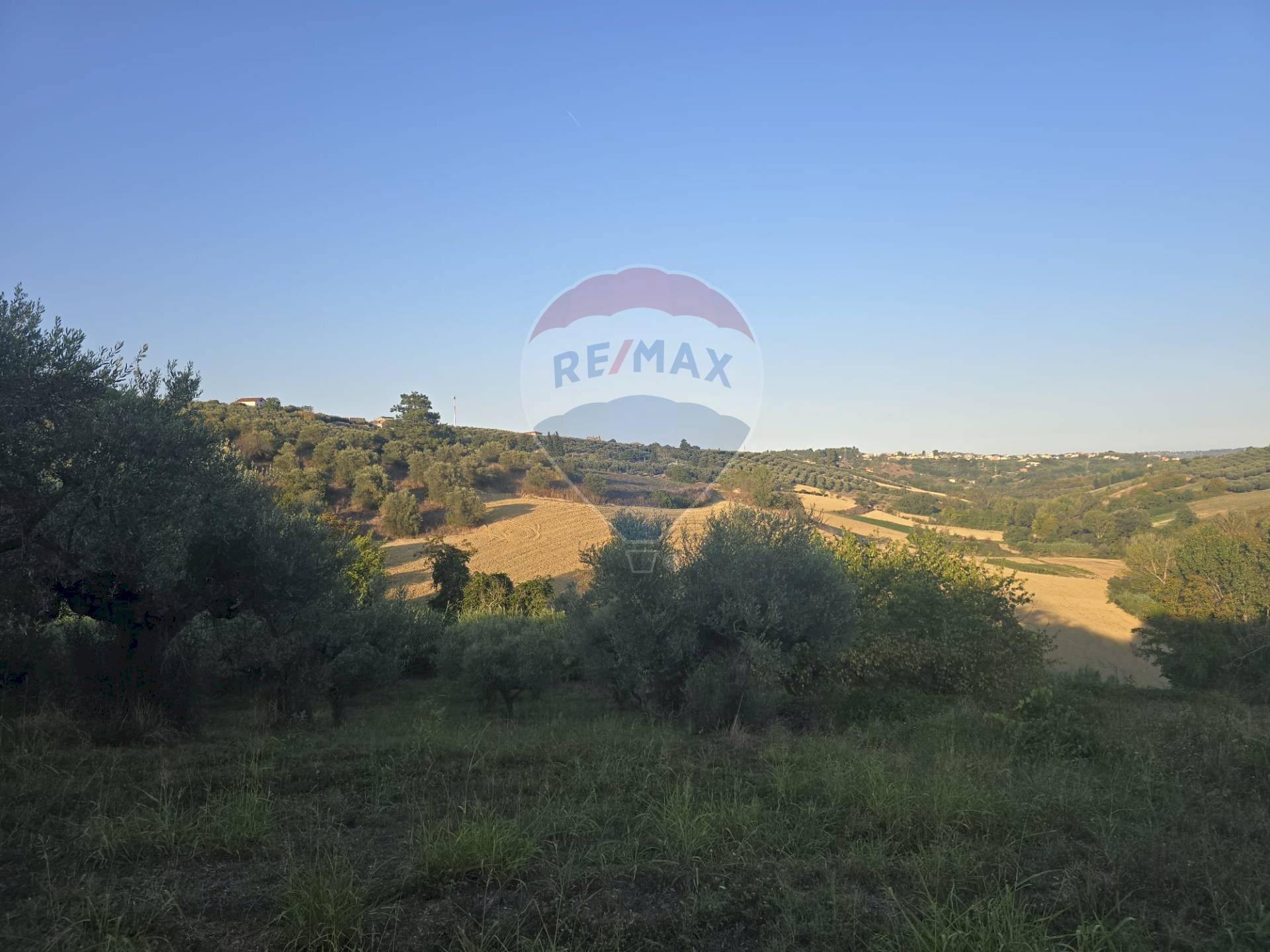 Edificio all\'aperto - Terreno agricolo contrada selva stella, Moscufo - foto 1