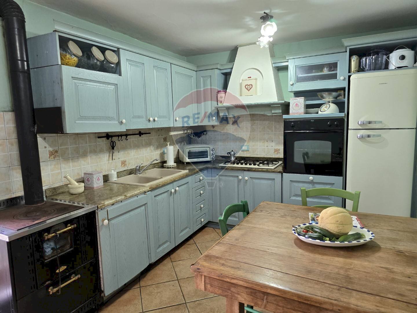 Cucina - Semi-detached house Loc. Pradellano
 
39, Pieve Tesino - photo 2