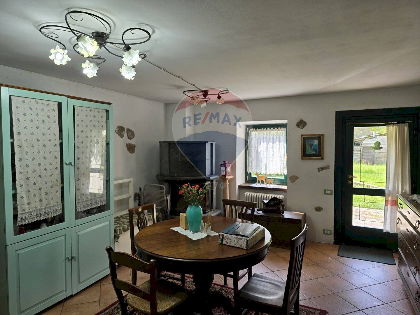 Sala da pranzo - Casa semi indipendente Loc. Pradellano
 
39, Pieve Tesino - foto 3