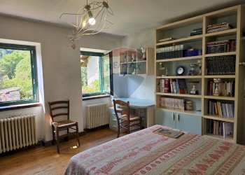 Camera / camera da letto - Casa semi indipendente Loc. Pradellano
 
39, Pieve Tesino - foto 6